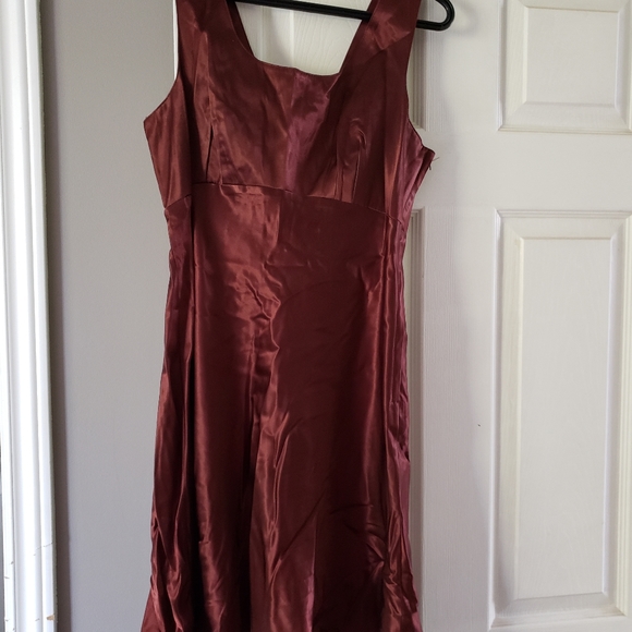 Satin brown sundress - Picture 2 of 2